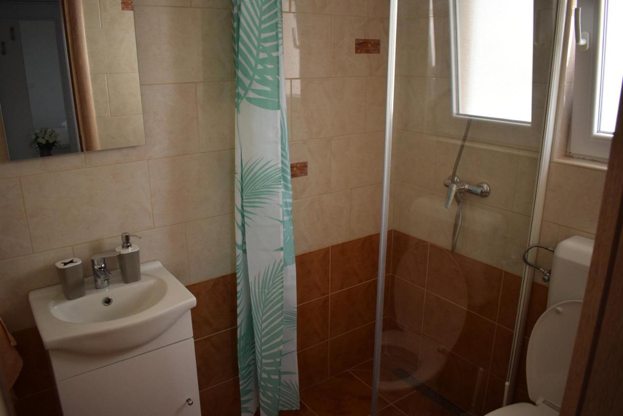 Apartmani Katica Novaglia Esterno foto